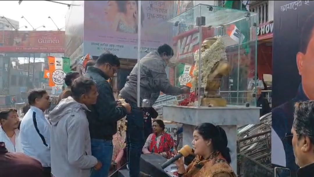 Malda: Even after a year, the mystery behind Babla Sarkar&rsquo;s murder remains unsolved; wife Chaitali Ghosh Sarkar raises questions again from the memorial meeting